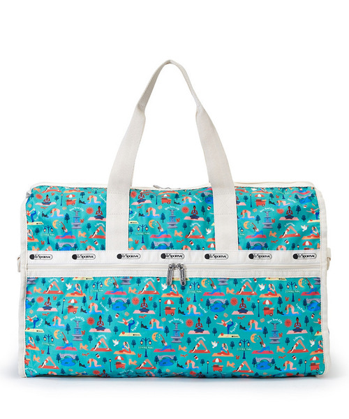 LeSportsac(レスポートサック)の「DELUXE LG WEEKENDER レッツドゥーヨガ(ボストンバッグ・レディース・グリーン・FREE)」の7枚目の写真