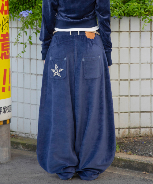 RuNaKi'Hu'（ルナキフ）の「WXP076 ホワリ VELUA バルーンパンツ（ネイビー）（スウェットパンツ・レディース・その他・1/2）」の4枚目の写真