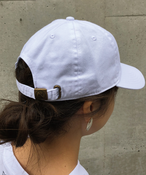 newhattan(ニューハッタン)の「【newhattan】ニューハッタンキャップ(キャップ・レディース・ライトイエロー/ホワイト/ライム/ベージュ/ブラック/カーキ/ライトブルー/ベビーピンク/グレー/ネイビー/ワインレッド/モスグリーン/キャメル/ブルー/スミクロ/ライトグレー/グリーン/バーガンディー/サンドベージュ/レッド/オレンジ/チャコールグレー/ブルーパープル/オリーブ/ブルー系その他/ワンウォッシュ/ロイヤルブルー・フリー)」の2枚目の写真