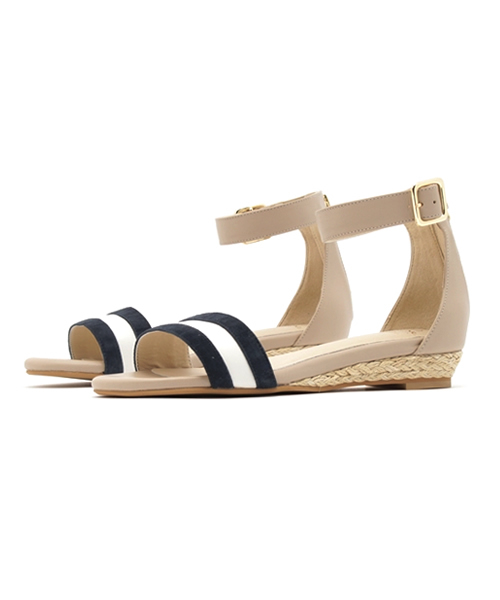 PICHE ABAHOUSE（ピシェ アバハウス）の「ローヒールストラップサンダル（サンダル・レディース・ベージュ/イエロー/ネイビー・36/37/38/35/39）」の3枚目の写真