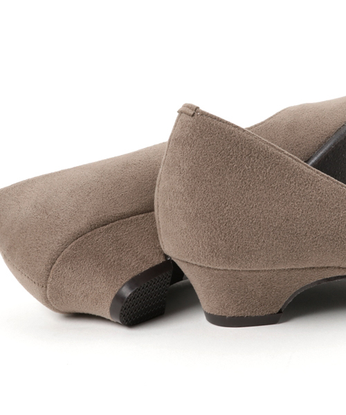 JELLY BEANS(ジェリービーンズ)の「【Made in Japan】アーモンドトゥプレーンパンプス(123-2096)JELLY BEANS(ジェリービーンズ)(パンプス・レディース・モカ/テラコッタ/ブラック/ネイビー/オレンジ/ライトグレー/グレイッシュベージュ/ダークネイビー/レッド/ブラック系その他/ピンク/グレー/ブルー・24.5/24/23/23.5/22.5/21.5/22/25/25.5)」の15枚目の写真