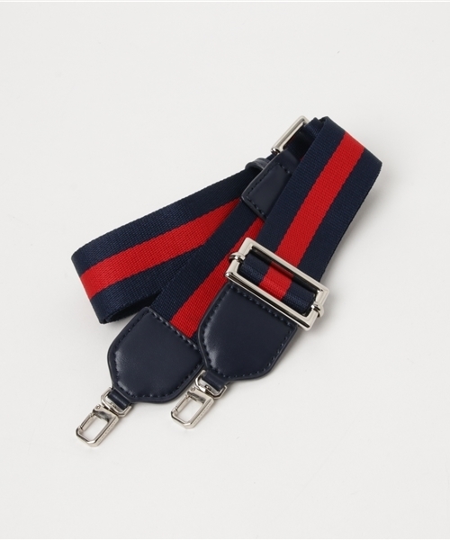 CHARLES & KEITH(チャールズ & キース)の「サーキュラーディテールスリングバッグ / CIRCULAR DETAIL SLING BAG(メッセンジャーバッグ・レディース・ネイビー/ピンク・S)」の7枚目の写真