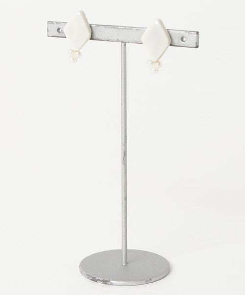 TONE SELECT GOODS(トーンセレクトグッズ)の「【irodori】hishigata 淡水パールpierce(アイスカラー)(ピアス(両耳用)・レディース・その他・FREE)」の1枚目の写真