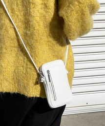 BEAURE ヴュレ カウレザー スマホポーチ