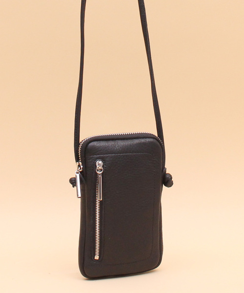 Beau're（ヴュレ）の「BEAURE ヴュレ カウレザー スマホポーチ（スマホケース/カバー・レディース・ブラック/グレー/レッド/シルバー/イエロー/ブルーグレー/キャメル/オリーブ/パープル/サックスブルー系/ホワイト/オレンジ・FREE/SMALL）」の14枚目の写真