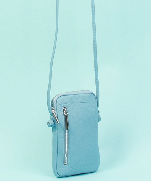 Beau're（ヴュレ）の「BEAURE ヴュレ カウレザー スマホポーチ（スマホケース/カバー・レディース・ブラック/グレー/レッド/シルバー/イエロー/ブルーグレー/キャメル/オリーブ/パープル/サックスブルー系/ホワイト/オレンジ・FREE/SMALL）」の21枚目の写真