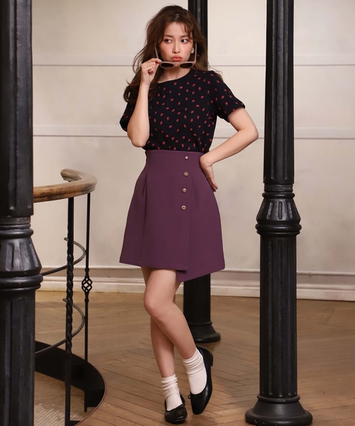 one after another NICE CLAUP（ワンアフターアナザーナイスクラップ）の「ストロベリー柄Tシャツ（Tシャツ/カットソー・レディース・ブラック/オフホワイト・FREE）」の6枚目の写真