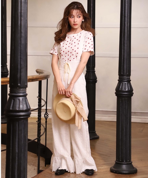 one after another NICE CLAUP（ワンアフターアナザーナイスクラップ）の「ストロベリー柄Tシャツ（Tシャツ/カットソー・レディース・ブラック/オフホワイト・FREE）」の8枚目の写真