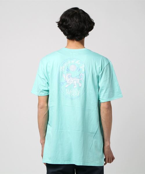 Hurley (ハーレー)の「M PRM SAVAGE TIGER TEE SS / バックプリントTシャツ / ユニセックス(Tシャツ/カットソー・メンズ・ブラック/グリーン・SMALL/MEDIUM/LARGE)」の1枚目の写真