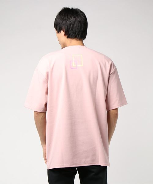 GOSTAR DE FUGA（ゴスタール ジフーガ）の「フォトプリント半袖カットソー/Tシャツ（Tシャツ/カットソー・メンズ・ブラック/ライトピンク/ホワイト・FREE）」の12枚目の写真