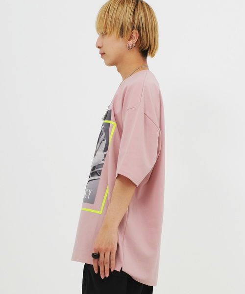 GOSTAR DE FUGA（ゴスタール ジフーガ）の「フォトプリント半袖カットソー/Tシャツ（Tシャツ/カットソー・メンズ・ブラック/ライトピンク/ホワイト・FREE）」の13枚目の写真