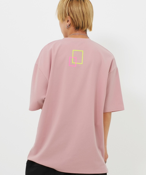 GOSTAR DE FUGA（ゴスタール ジフーガ）の「フォトプリント半袖カットソー/Tシャツ（Tシャツ/カットソー・メンズ・ブラック/ライトピンク/ホワイト・FREE）」の15枚目の写真