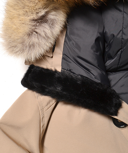 CANADA GOOSE（カナダグース）の「CANADA GOOSE JASPER∴（ダウンジャケット/コート・メンズ・ブラック/ネイビー/ベージュ・MEDIUM/SMALL/LARGE/X-SMALL）」の4枚目の写真