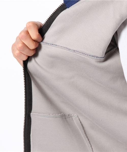 NIKE(ナイキ)の「NIKE TECH FLEECE 1.0 WINDRUNNER(スウェット・メンズ・ブラック/ネイビー/グレー・LARGE/MEDIUM/SMALL)」の14枚目の写真