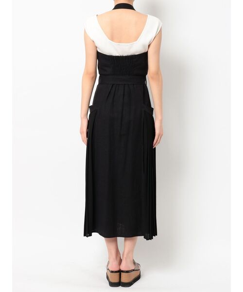 MURUA（ムルーア）の「ホルターネックコルセットワンピース（ワンピース・レディース・ブラック/カーキ/アイボリー・FREE）」の16枚目の写真