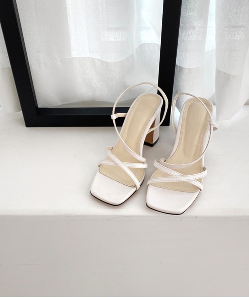 by muni:r（バイ ムニール）の「クロスストラップ バンディング　ヒール　サンダル（サンダル・レディース・ホワイト/ブラック/ブルー・23.0cm/24.0cm/25.0cm/23.5cm/22.5cm/24.5cm）」の5枚目の写真