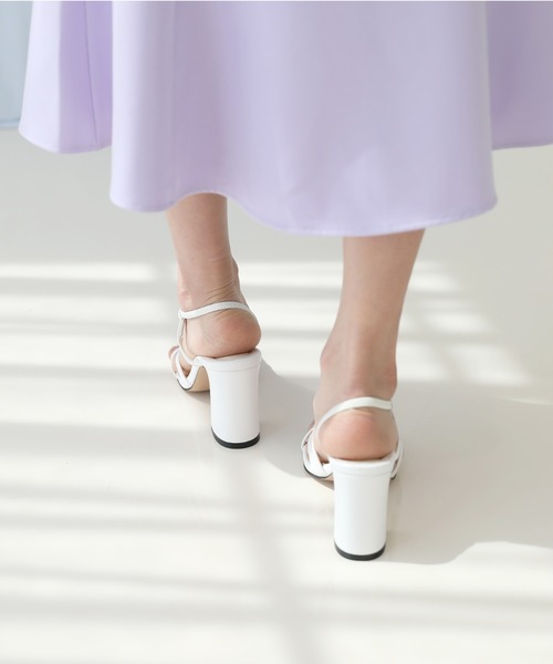 by muni:r（バイ ムニール）の「クロスストラップ バンディング　ヒール　サンダル（サンダル・レディース・ホワイト/ブラック/ブルー・23.0cm/24.0cm/25.0cm/23.5cm/22.5cm/24.5cm）」の9枚目の写真