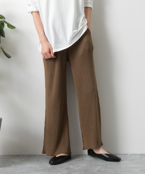 LAKOLE(ラコレ)の「コットンスラブチャンキーリブパンツ / LAKOLE(その他パンツ・レディース・ブラック/ライトベージュ/ブラウン系その他・SMALL/MEDIUM)」の1枚目の写真