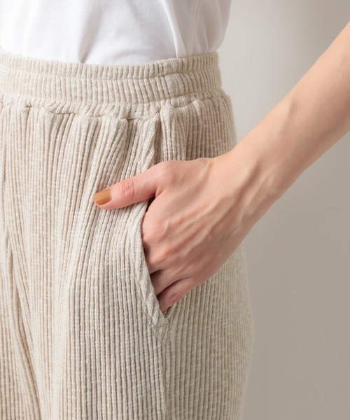 LAKOLE(ラコレ)の「コットンスラブチャンキーリブパンツ / LAKOLE(その他パンツ・レディース・ブラック/ライトベージュ/ブラウン系その他・SMALL/MEDIUM)」の15枚目の写真