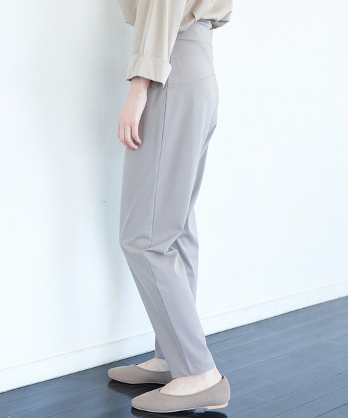 ROPE' PICNIC(ロペピクニック)の「【essential wear】ハイウエストカットテーパードパンツ(その他パンツ・レディース・ブラック/カーキ/ベージュ系その他2・40/38)」の13枚目の写真