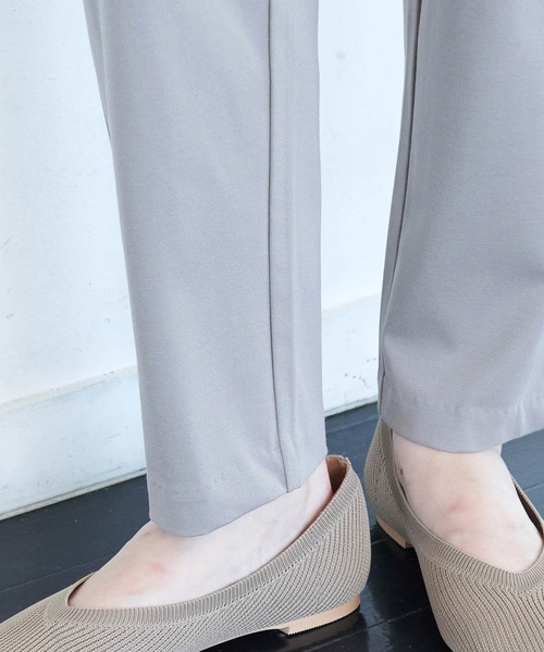 ROPE' PICNIC(ロペピクニック)の「【essential wear】ハイウエストカットテーパードパンツ(その他パンツ・レディース・ブラック/カーキ/ベージュ系その他2・40/38)」の9枚目の写真