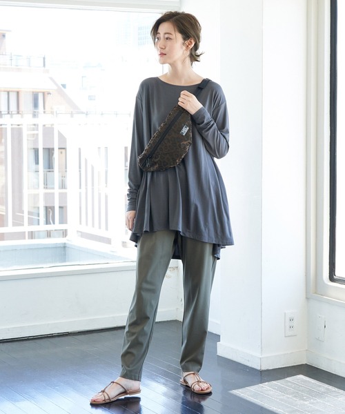 ROPE' PICNIC(ロペピクニック)の「【essential wear】ハイウエストカットテーパードパンツ(その他パンツ・レディース・ブラック/カーキ/ベージュ系その他2・40/38)」の6枚目の写真