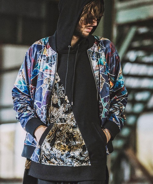 NO ID.(ノーアイディ)の「mj7722-リバーシブルステンドグラスBLZ ブルゾン(ブルゾン・メンズ・ブラック/カラフル・ONE SIZE)」の4枚目の写真