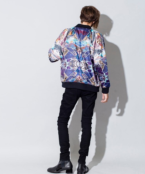 NO ID.(ノーアイディ)の「mj7722-リバーシブルステンドグラスBLZ ブルゾン(ブルゾン・メンズ・ブラック/カラフル・ONE SIZE)」の16枚目の写真