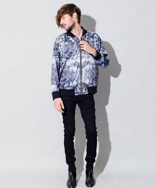 NO ID.(ノーアイディ)の「mj7722-リバーシブルステンドグラスBLZ ブルゾン(ブルゾン・メンズ・ブラック/カラフル・ONE SIZE)」の20枚目の写真