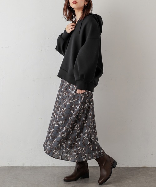 natural couture（ナチュラルクチュール）の「ダンボールニットコクーンパーカー（パーカー・レディース・ブラック/ベージュ/カーキ/ブルー/グレイッシュベージュ・FREE）」の8枚目の写真