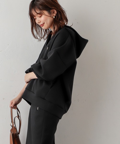 natural couture（ナチュラルクチュール）の「ダンボールニットコクーンパーカー（パーカー・レディース・ブラック/ベージュ/カーキ/ブルー/グレイッシュベージュ・FREE）」の10枚目の写真