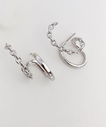 【earyear】モダンエレガントピアス