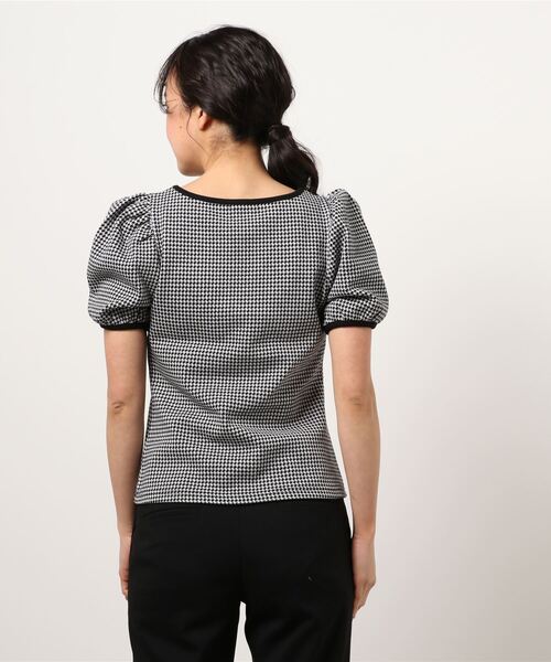 ANDGEEBEE（アンジービー）の「パフスリーブコンパクトトップス（その他トップス・レディース・ブラック/ホワイト・MEDIUM）」の12枚目の写真