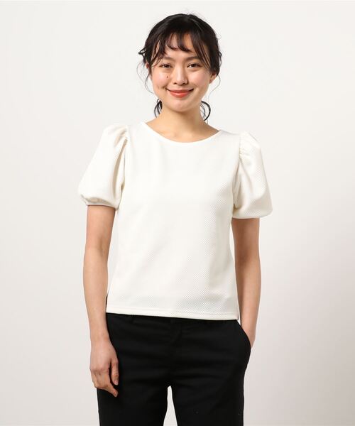 ANDGEEBEE（アンジービー）の「パフスリーブコンパクトトップス（その他トップス・レディース・ブラック/ホワイト・MEDIUM）」の8枚目の写真