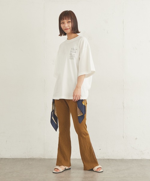 Lui's（ルイス）の「【AIKA HIRANO × Lui's FEMME/アイカ ヒラノ × ルイス ファム】オーバーTシャツ "flowercircle"（Tシャツ/カットソー・レディース・ホワイト・FREE）」の3枚目の写真