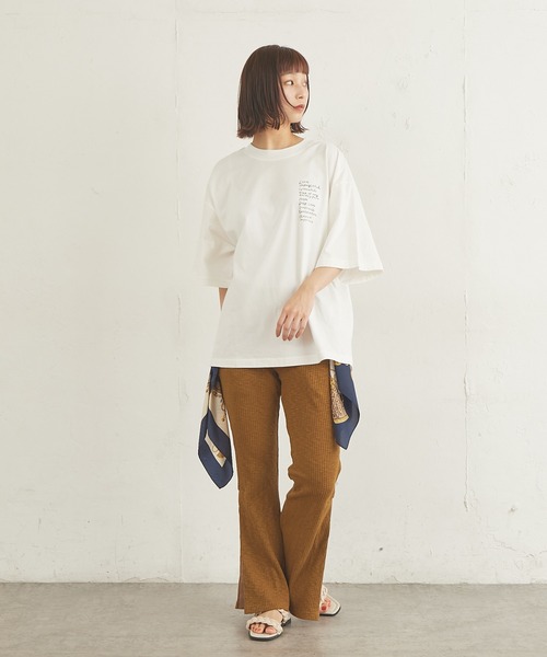 Lui's（ルイス）の「【AIKA HIRANO × Lui's FEMME/アイカ ヒラノ × ルイス ファム】オーバーTシャツ "flowercircle"（Tシャツ/カットソー・レディース・ホワイト・FREE）」の4枚目の写真