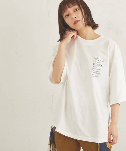 Lui's（ルイス）の「【AIKA HIRANO × Lui's FEMME/アイカ ヒラノ × ルイス ファム】オーバーTシャツ "flowercircle"（Tシャツ/カットソー・レディース・ホワイト・FREE）」の2枚目の写真