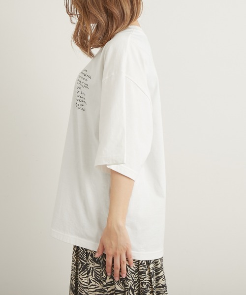 Lui's（ルイス）の「【AIKA HIRANO × Lui's FEMME/アイカ ヒラノ × ルイス ファム】オーバーTシャツ "flowercircle"（Tシャツ/カットソー・レディース・ホワイト・FREE）」の12枚目の写真