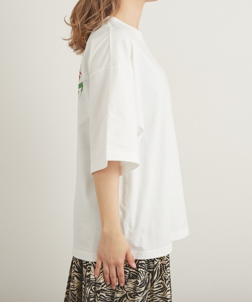 Lui's（ルイス）の「【AIKA HIRANO × Lui's FEMME/アイカ ヒラノ × ルイス ファム】オーバーTシャツ "flowercircle"（Tシャツ/カットソー・レディース・ホワイト・FREE）」の10枚目の写真