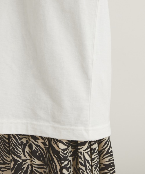 Lui's（ルイス）の「【AIKA HIRANO × Lui's FEMME/アイカ ヒラノ × ルイス ファム】オーバーTシャツ "flowercircle"（Tシャツ/カットソー・レディース・ホワイト・FREE）」の6枚目の写真