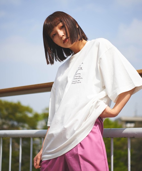 Lui's（ルイス）の「【AIKA HIRANO × Lui's FEMME/アイカ ヒラノ × ルイス ファム】オーバーTシャツ "flowercircle"（Tシャツ/カットソー・レディース・ホワイト・FREE）」の15枚目の写真