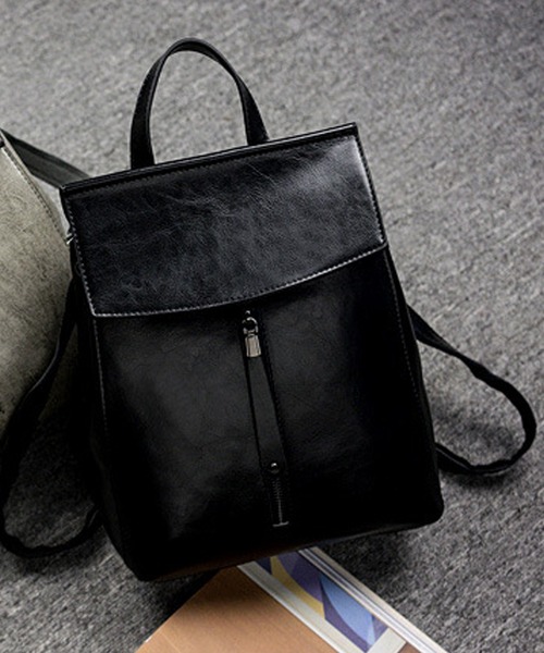 florist（フローリスト）の「【2WAY】ショルダーバッグになるフラップレザーリュックサック（バックパック/リュック・レディース・グレー/ブラック/キャメル/グリーン・FREE）」の2枚目の写真