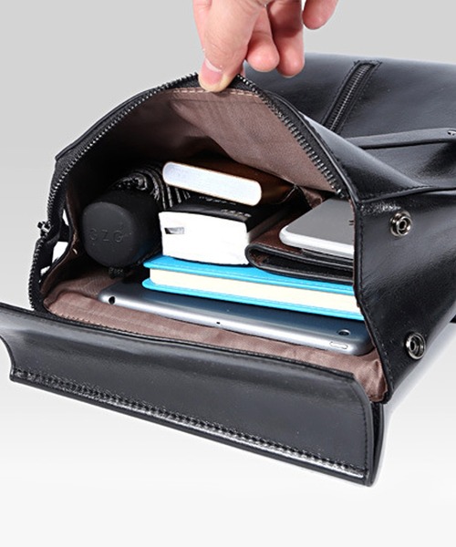 florist（フローリスト）の「【2WAY】ショルダーバッグになるフラップレザーリュックサック（バックパック/リュック・レディース・グレー/ブラック/キャメル/グリーン・FREE）」の12枚目の写真