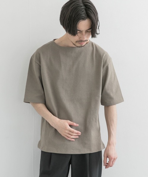 URBAN RESEARCH（アーバンリサーチ）の「バスクTシャツ（Tシャツ/カットソー・メンズ・オートミール/ブラック/チャコールグレー/グリーン系その他/その他1/ホワイト/その他2・MEDIUM/LARGE/SMALL）」の6枚目の写真