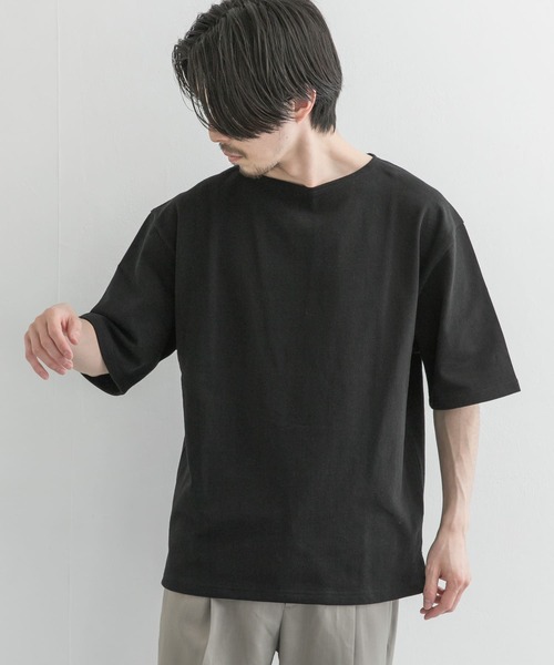 URBAN RESEARCH（アーバンリサーチ）の「バスクTシャツ（Tシャツ/カットソー・メンズ・オートミール/ブラック/チャコールグレー/グリーン系その他/その他1/ホワイト/その他2・MEDIUM/LARGE/SMALL）」の3枚目の写真