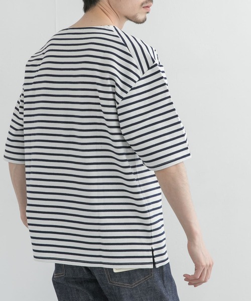 URBAN RESEARCH（アーバンリサーチ）の「バスクTシャツ（Tシャツ/カットソー・メンズ・オートミール/ブラック/チャコールグレー/グリーン系その他/その他1/ホワイト/その他2・MEDIUM/LARGE/SMALL）」の10枚目の写真