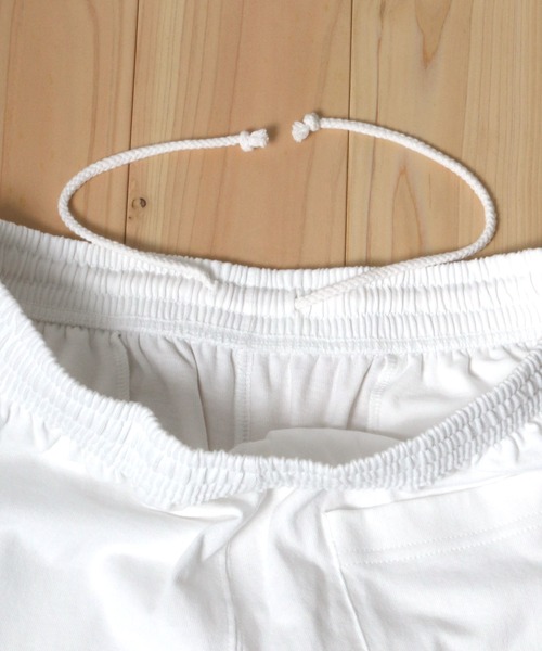 Champion(チャンピオン)の「Champion/チャンピオン スウェット ワンポイント刺繍 ショートパンツ(その他パンツ・メンズ・ホワイト/ブラック/ネイビー/グレー/オリーブ/チャコール/レッド/イエロー・S/M/L/XL)」の17枚目の写真