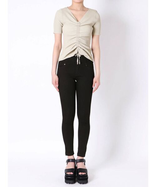 EMODA（エモダ）の「ドローストリングリブニット（ニット/セーター・レディース・ブラック/ブラウン/アイボリー/ミント・FREE）」の5枚目の写真