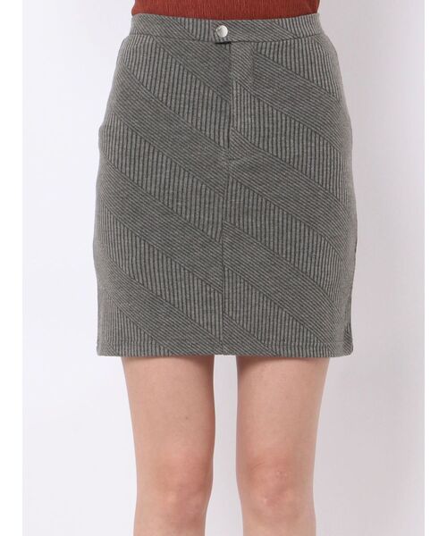 EMODA（エモダ）の「フィットカットリブスカート（スカート・レディース・ブラック/グレー/アイボリー/ミント・SMALL/MEDIUM）」の9枚目の写真