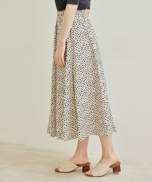 ROPE' PICNIC(ロペピクニック)の「アニマルドットマーメイドフレアスカート(スカート・レディース・ブラック/キャメル/ベージュ・38)」の4枚目の写真